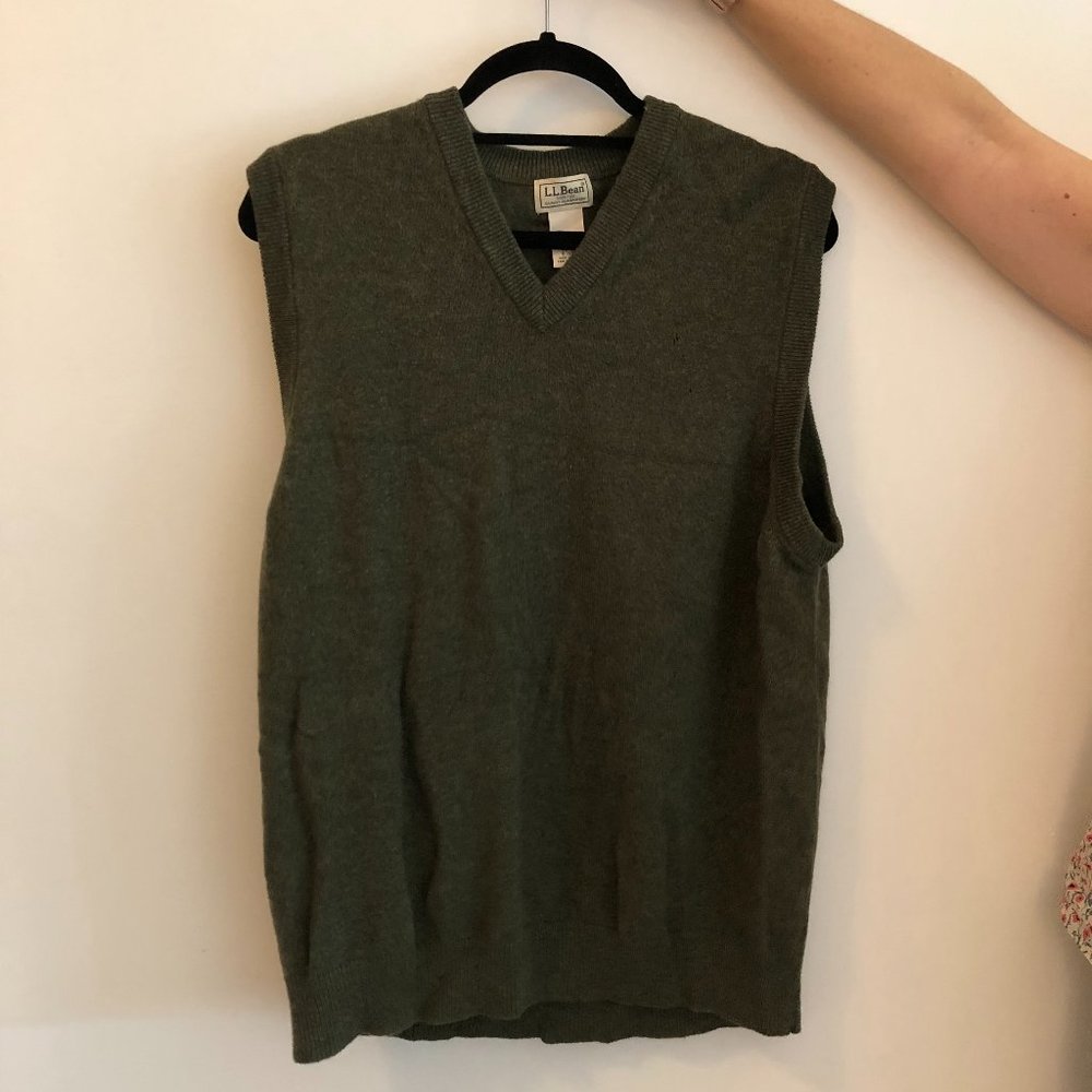 L.L.Bean Large Sweater Vest in Army Green